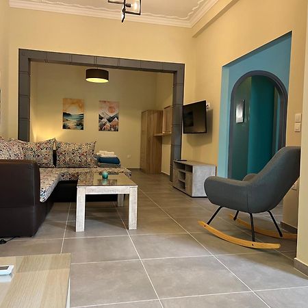 Spacious And Beautiful House بيرايوس المظهر الخارجي الصورة