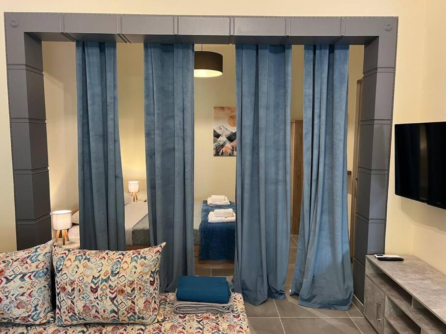 Spacious And Beautiful House بيرايوس المظهر الخارجي الصورة
