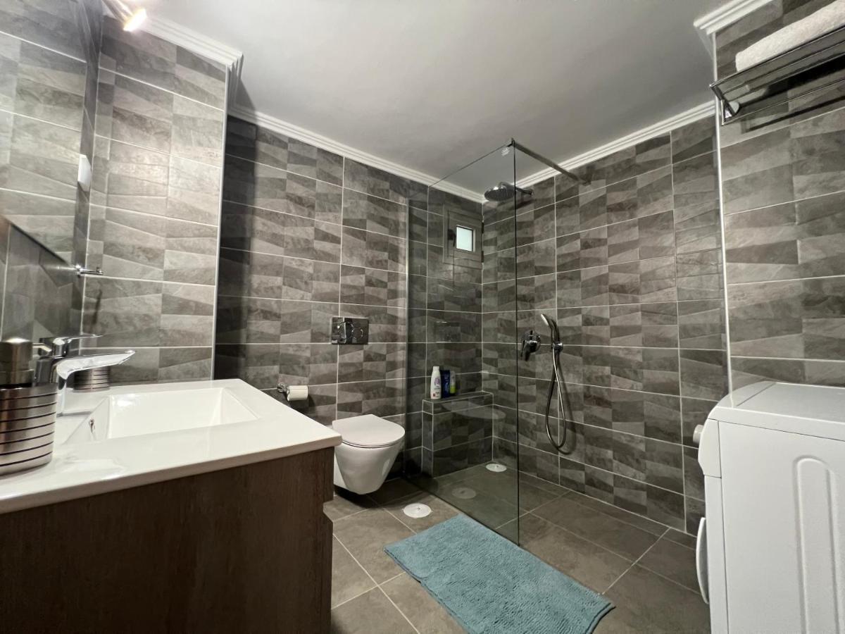 Spacious And Beautiful House بيرايوس المظهر الخارجي الصورة